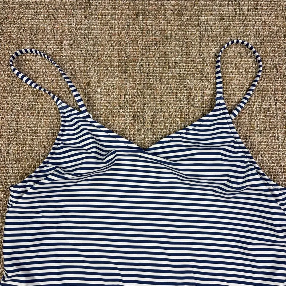 ⚓️ Vineyard Vines Striped One-Piece Swimsuit | Girls Size 14/16 | Navy & White